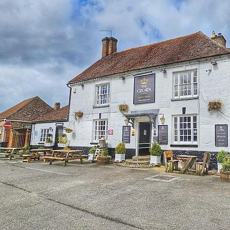 The Crown Aldbourne Exterior foto